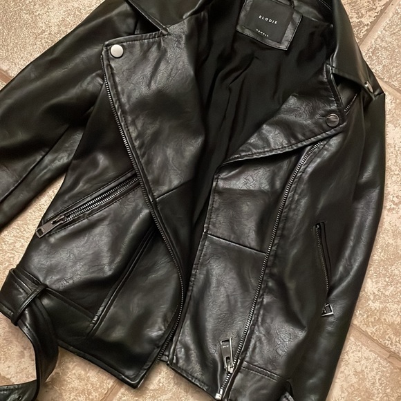 Faux leather jacket - Picture 3 of 6